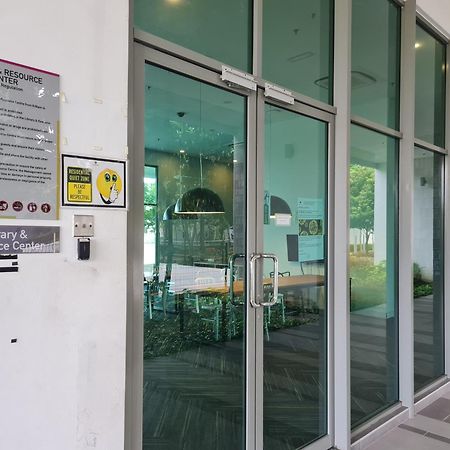 Hideaway At Cybersquare Apartman Cyber Dzsaja Kültér fotó