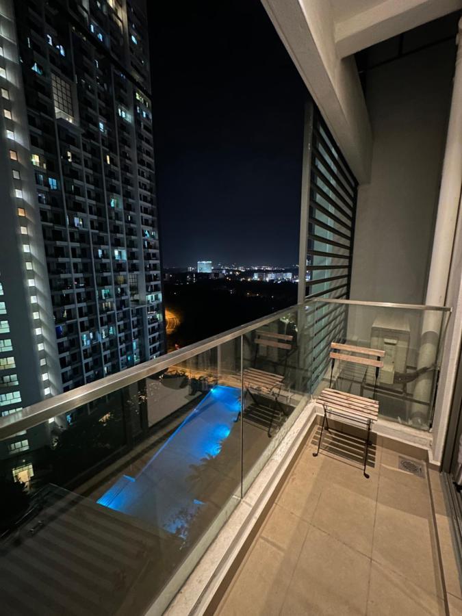 Hideaway At Cybersquare Apartman Cyber Dzsaja Kültér fotó